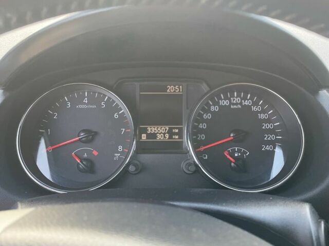 Серый Ниссан Кашкай, объемом двигателя 2 л и пробегом 335 тыс. км за 11000 $, фото 6 на Automoto.ua