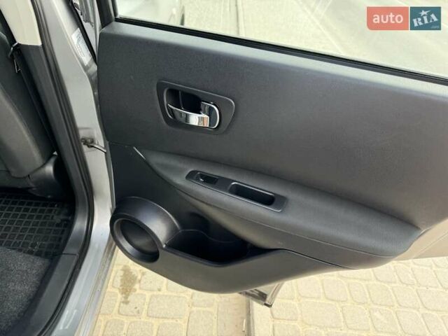 Серый Ниссан Кашкай, объемом двигателя 1.6 л и пробегом 169 тыс. км за 11200 $, фото 19 на Automoto.ua