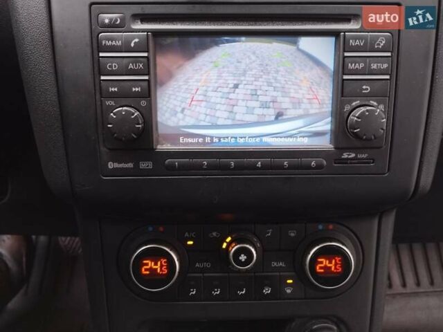 Сірий Ніссан Кашкай, об'ємом двигуна 1.6 л та пробігом 247 тис. км за 9650 $, фото 16 на Automoto.ua