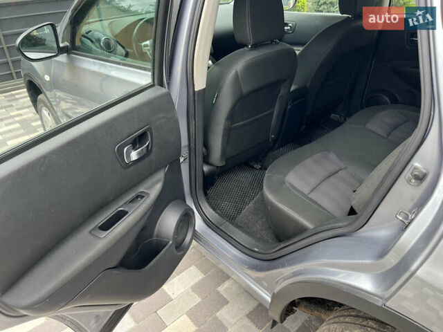 Серый Ниссан Кашкай, объемом двигателя 2 л и пробегом 62 тыс. км за 11400 $, фото 6 на Automoto.ua