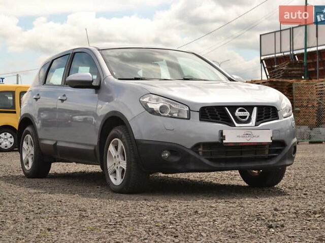 Серый Ниссан Кашкай, объемом двигателя 2 л и пробегом 143 тыс. км за 10999 $, фото 4 на Automoto.ua