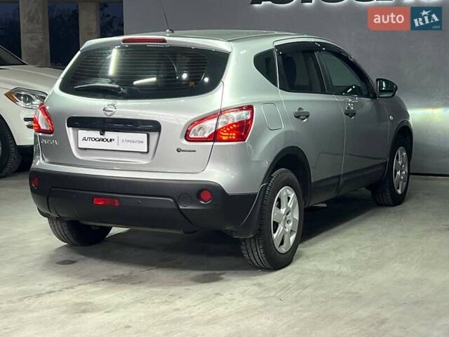 Серый Ниссан Кашкай, объемом двигателя 1.6 л и пробегом 82 тыс. км за 11500 $, фото 6 на Automoto.ua