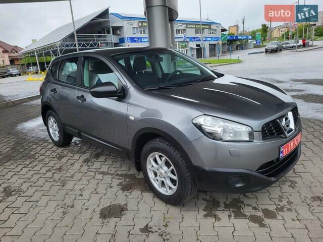 Серый Ниссан Кашкай, объемом двигателя 1.6 л и пробегом 231 тыс. км за 9999 $, фото 16 на Automoto.ua