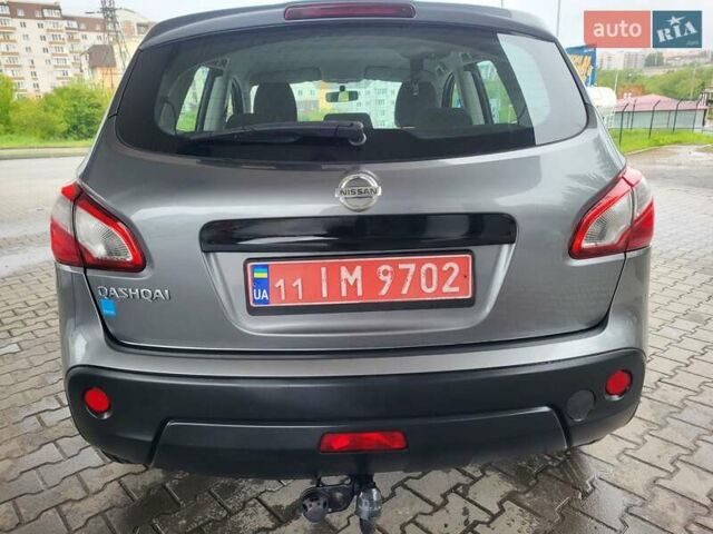 Серый Ниссан Кашкай, объемом двигателя 1.6 л и пробегом 231 тыс. км за 9999 $, фото 36 на Automoto.ua