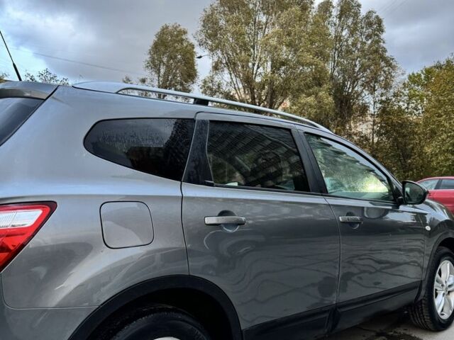 Серый Ниссан Кашкай, объемом двигателя 1.6 л и пробегом 234 тыс. км за 11400 $, фото 2 на Automoto.ua