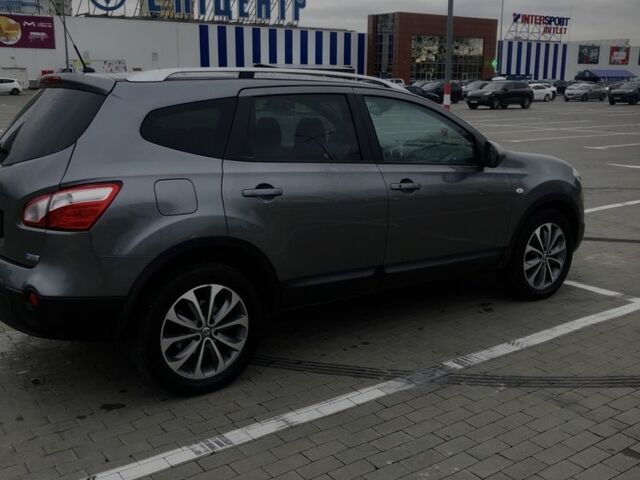 Серый Ниссан Кашкай, объемом двигателя 1.6 л и пробегом 261 тыс. км за 11100 $, фото 5 на Automoto.ua