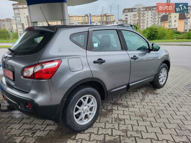 Серый Ниссан Кашкай, объемом двигателя 1.6 л и пробегом 231 тыс. км за 9999 $, фото 29 на Automoto.ua