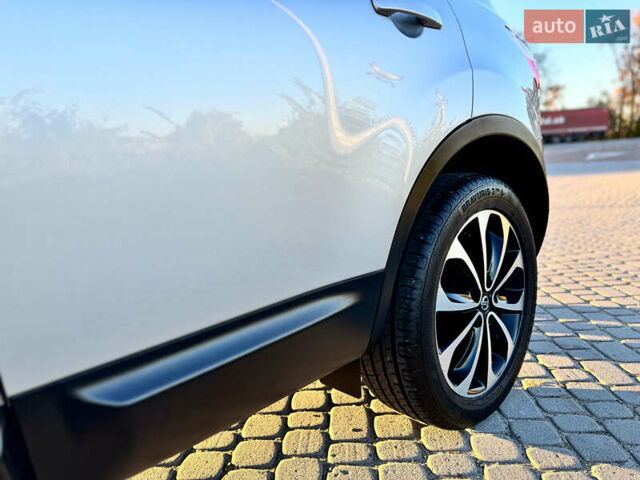 Серый Ниссан Кашкай, объемом двигателя 1.5 л и пробегом 200 тыс. км за 11699 $, фото 19 на Automoto.ua