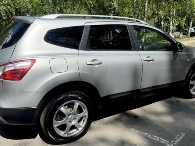 Серый Ниссан Кашкай, объемом двигателя 1.6 л и пробегом 180 тыс. км за 10400 $, фото 12 на Automoto.ua