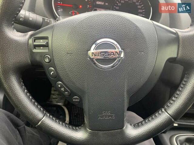 Серый Ниссан Кашкай, объемом двигателя 1.6 л и пробегом 147 тыс. км за 9200 $, фото 24 на Automoto.ua