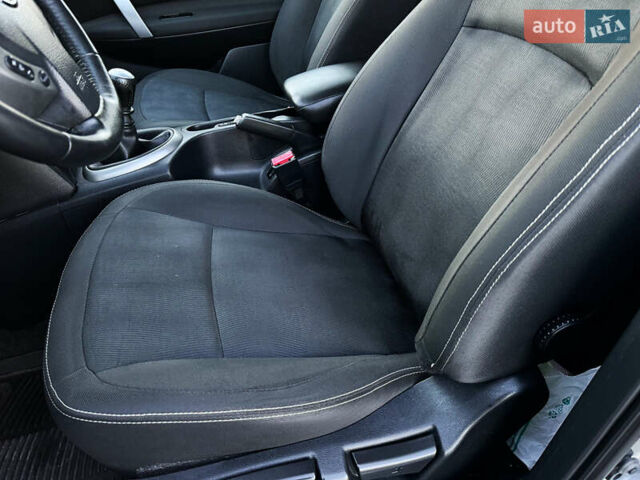 Серый Ниссан Кашкай, объемом двигателя 1.5 л и пробегом 200 тыс. км за 11599 $, фото 73 на Automoto.ua