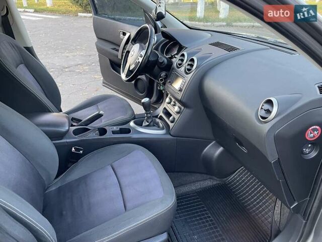 Серый Ниссан Кашкай, объемом двигателя 1.6 л и пробегом 160 тыс. км за 10900 $, фото 46 на Automoto.ua