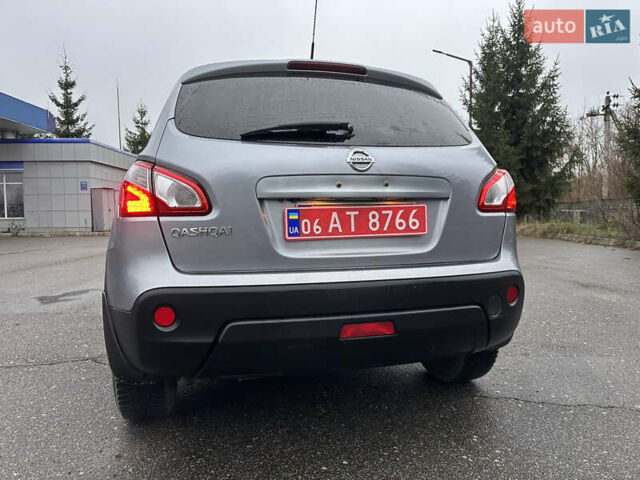 Серый Ниссан Кашкай, объемом двигателя 1.6 л и пробегом 220 тыс. км за 10450 $, фото 26 на Automoto.ua