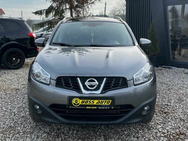 Сірий Ніссан Кашкай, об'ємом двигуна 1.6 л та пробігом 246 тис. км за 11800 $, фото 1 на Automoto.ua