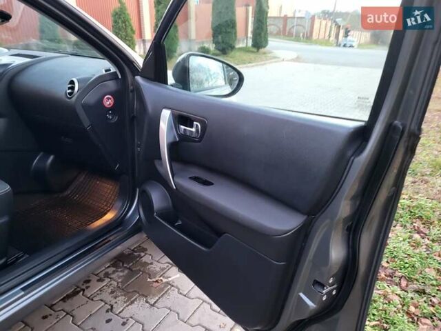 Сірий Ніссан Кашкай, об'ємом двигуна 1.5 л та пробігом 222 тис. км за 9600 $, фото 94 на Automoto.ua