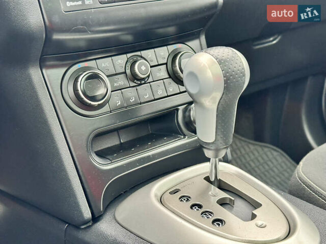 Сірий Ніссан Кашкай, об'ємом двигуна 2 л та пробігом 206 тис. км за 12500 $, фото 15 на Automoto.ua