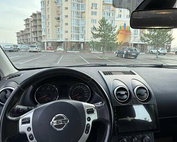 Серый Ниссан Кашкай, объемом двигателя 1.5 л и пробегом 184 тыс. км за 12500 $, фото 14 на Automoto.ua