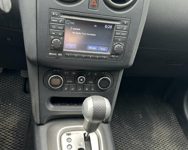 Серый Ниссан Кашкай, объемом двигателя 2 л и пробегом 62 тыс. км за 11400 $, фото 9 на Automoto.ua