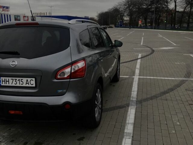 Серый Ниссан Кашкай, объемом двигателя 1.6 л и пробегом 261 тыс. км за 11100 $, фото 4 на Automoto.ua
