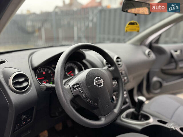 Серый Ниссан Кашкай, объемом двигателя 1.6 л и пробегом 222 тыс. км за 10550 $, фото 19 на Automoto.ua