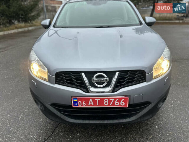 Серый Ниссан Кашкай, объемом двигателя 1.6 л и пробегом 220 тыс. км за 10450 $, фото 3 на Automoto.ua