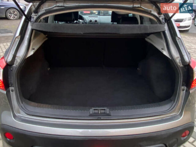 Серый Ниссан Кашкай, объемом двигателя 1.6 л и пробегом 214 тыс. км за 10600 $, фото 25 на Automoto.ua