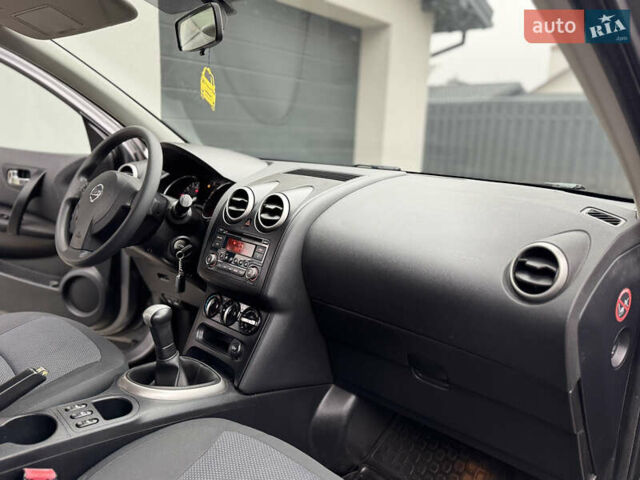 Серый Ниссан Кашкай, объемом двигателя 1.6 л и пробегом 222 тыс. км за 10550 $, фото 26 на Automoto.ua