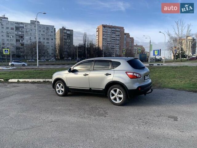 Серый Ниссан Кашкай, объемом двигателя 1.6 л и пробегом 147 тыс. км за 9200 $, фото 13 на Automoto.ua