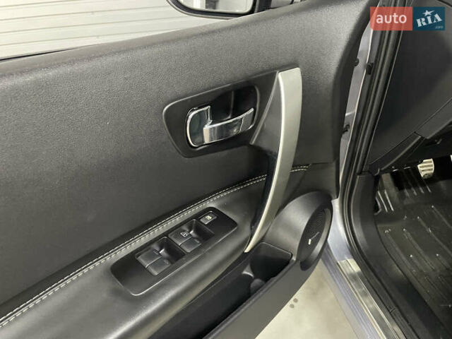 Серый Ниссан Кашкай, объемом двигателя 1.6 л и пробегом 202 тыс. км за 11950 $, фото 54 на Automoto.ua