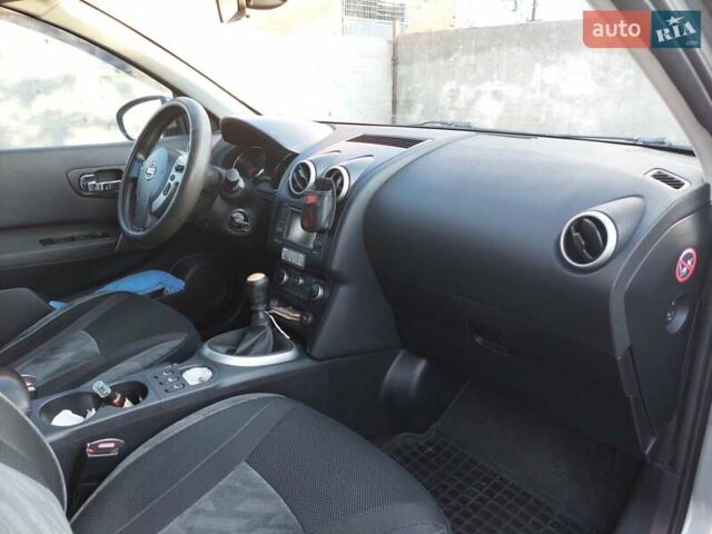 Серый Ниссан Кашкай, объемом двигателя 2 л и пробегом 237 тыс. км за 11800 $, фото 25 на Automoto.ua