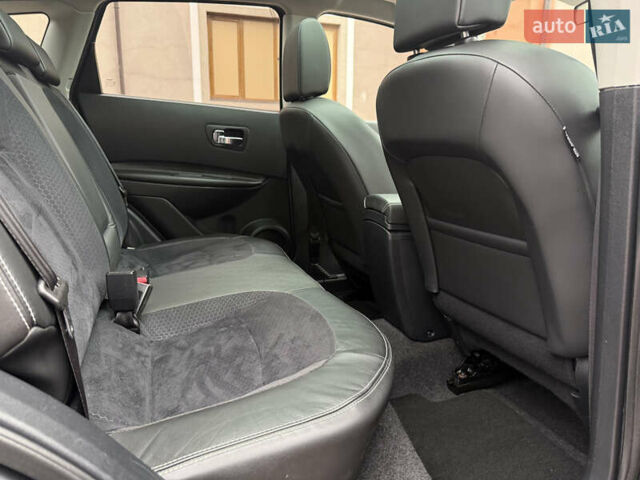 Сірий Ніссан Кашкай, об'ємом двигуна 1.6 л та пробігом 218 тис. км за 11999 $, фото 87 на Automoto.ua