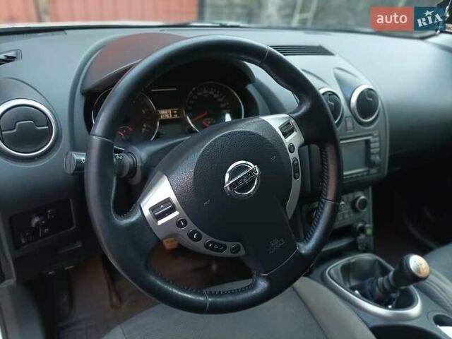 Серый Ниссан Кашкай, объемом двигателя 1.5 л и пробегом 199 тыс. км за 12500 $, фото 7 на Automoto.ua