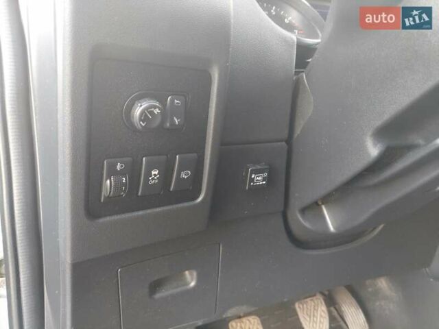 Серый Ниссан Кашкай, объемом двигателя 2 л и пробегом 237 тыс. км за 11800 $, фото 37 на Automoto.ua