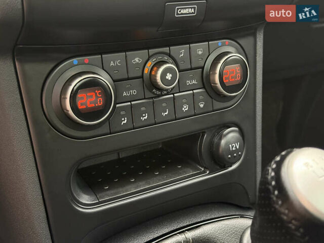 Сірий Ніссан Кашкай, об'ємом двигуна 1.6 л та пробігом 218 тис. км за 11999 $, фото 77 на Automoto.ua