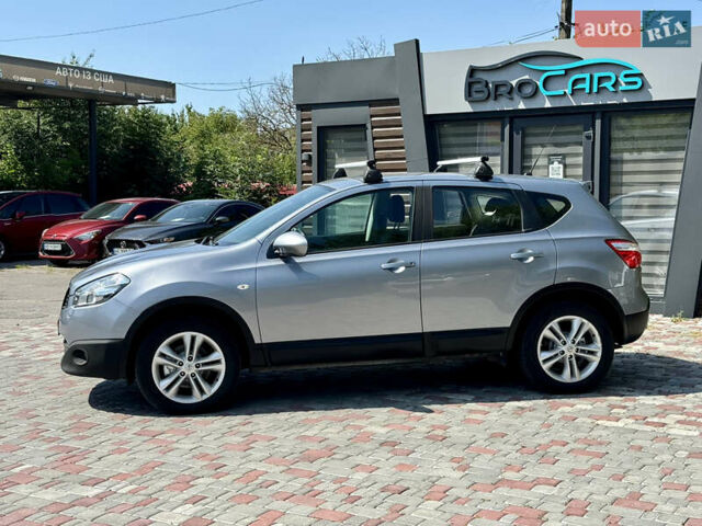 Сірий Ніссан Кашкай, об'ємом двигуна 1.6 л та пробігом 200 тис. км за 9999 $, фото 5 на Automoto.ua