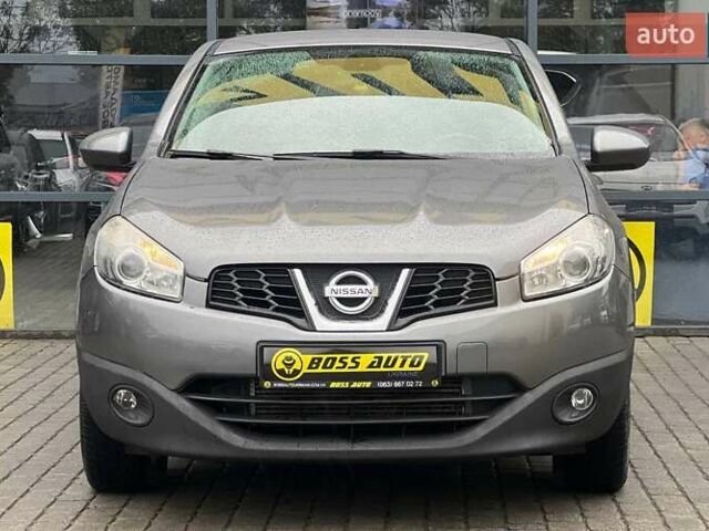 Серый Ниссан Кашкай, объемом двигателя 1.6 л и пробегом 224 тыс. км за 12000 $, фото 1 на Automoto.ua