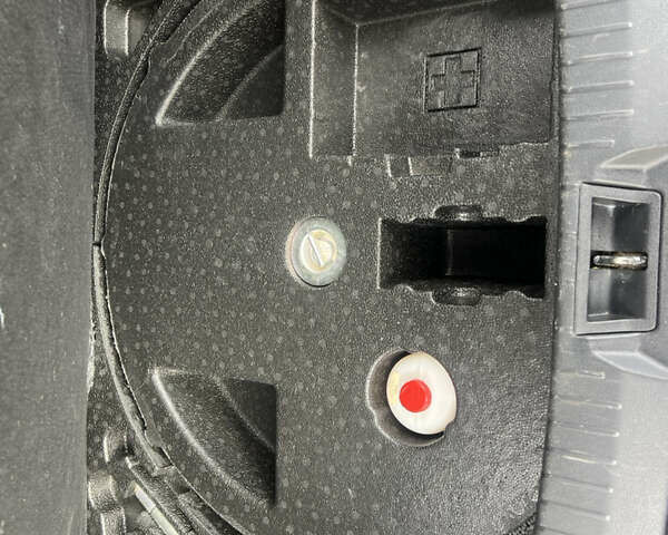 Серый Ниссан Кашкай, объемом двигателя 1.5 л и пробегом 235 тыс. км за 10900 $, фото 52 на Automoto.ua