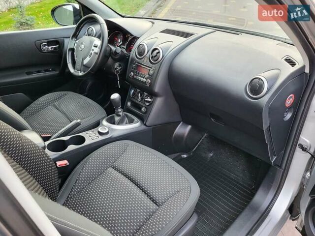 Серый Ниссан Кашкай, объемом двигателя 1.6 л и пробегом 227 тыс. км за 10850 $, фото 19 на Automoto.ua