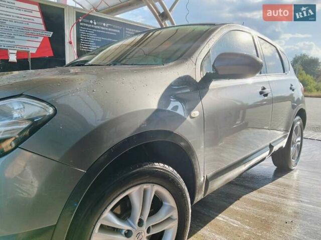 Сірий Ніссан Кашкай, об'ємом двигуна 1.46 л та пробігом 261 тис. км за 10800 $, фото 3 на Automoto.ua