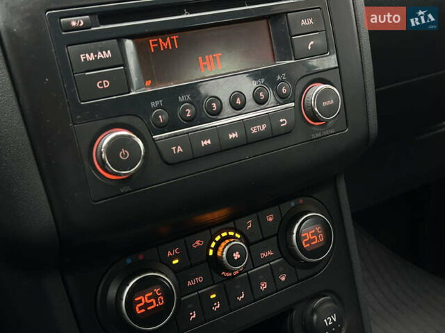 Серый Ниссан Кашкай, объемом двигателя 1.6 л и пробегом 229 тыс. км за 11599 $, фото 10 на Automoto.ua