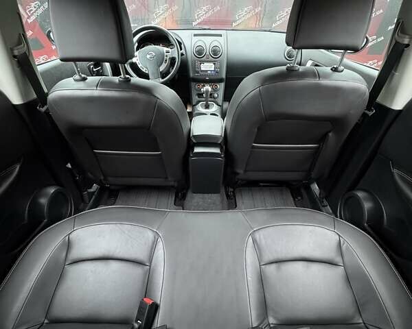 Серый Ниссан Кашкай, объемом двигателя 1.6 л и пробегом 48 тыс. км за 15000 $, фото 14 на Automoto.ua