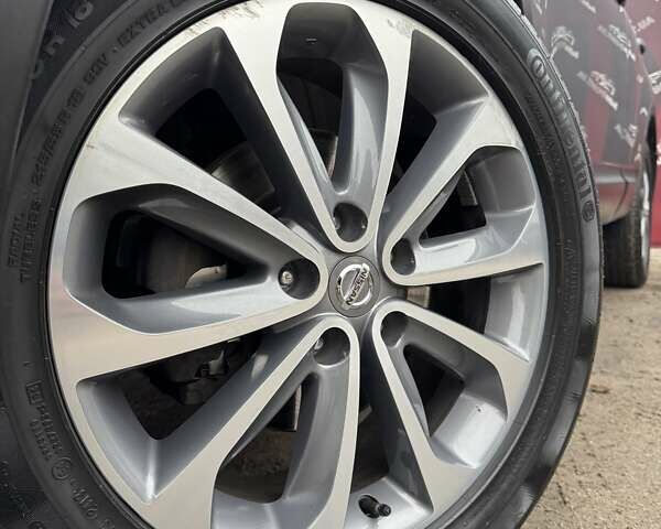 Серый Ниссан Кашкай, объемом двигателя 1.6 л и пробегом 48 тыс. км за 15000 $, фото 5 на Automoto.ua