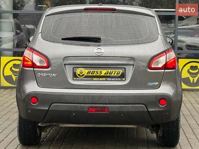 Серый Ниссан Кашкай, объемом двигателя 1.6 л и пробегом 224 тыс. км за 12000 $, фото 5 на Automoto.ua