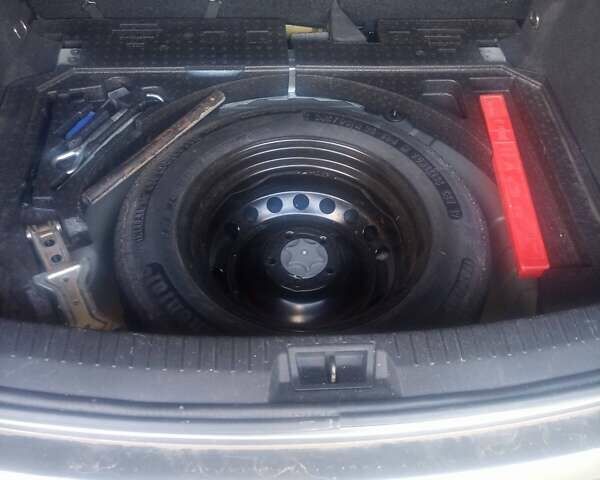 Сірий Ніссан Кашкай, об'ємом двигуна 1.46 л та пробігом 261 тис. км за 10800 $, фото 15 на Automoto.ua