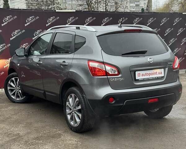 Серый Ниссан Кашкай, объемом двигателя 1.6 л и пробегом 48 тыс. км за 15000 $, фото 7 на Automoto.ua