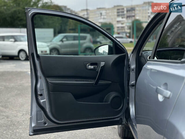 Серый Ниссан Кашкай, объемом двигателя 1.6 л и пробегом 254 тыс. км за 12600 $, фото 27 на Automoto.ua