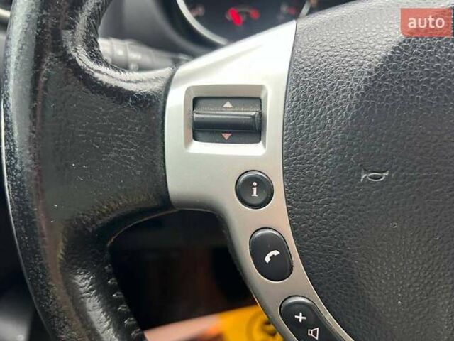 Серый Ниссан Кашкай, объемом двигателя 1.6 л и пробегом 224 тыс. км за 12000 $, фото 10 на Automoto.ua