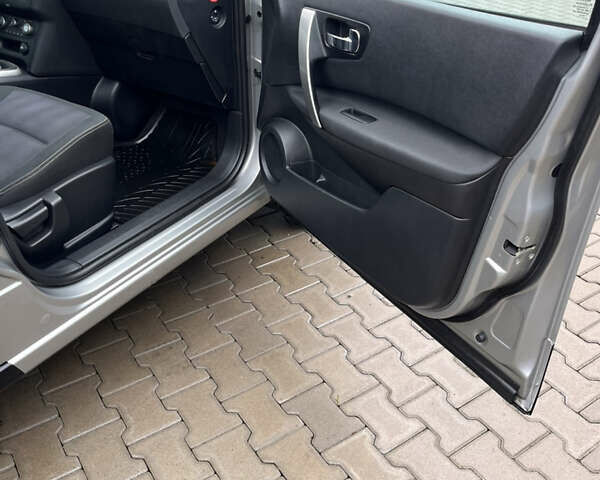 Сірий Ніссан Кашкай, об'ємом двигуна 1.5 л та пробігом 186 тис. км за 10990 $, фото 31 на Automoto.ua