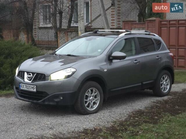 Сірий Ніссан Кашкай, об'ємом двигуна 1.46 л та пробігом 206 тис. км за 11999 $, фото 4 на Automoto.ua