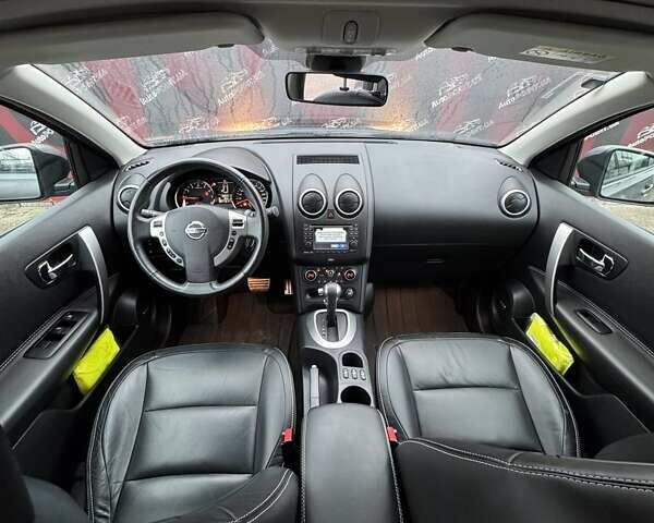 Серый Ниссан Кашкай, объемом двигателя 1.6 л и пробегом 48 тыс. км за 15000 $, фото 18 на Automoto.ua